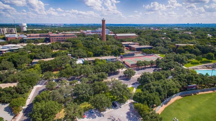 An aerial shot of 澳门金沙线上赌博官网's campus